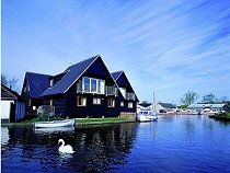 Norfolk Broads fishing lodges